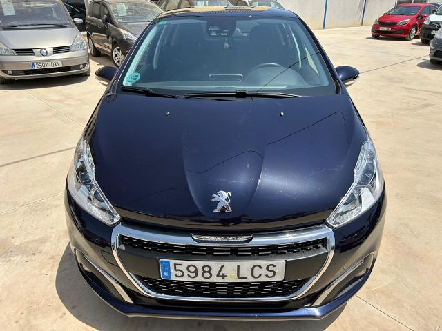 PEUGEOT 208 1.2 VTI TECH EDITION SPANISH LHD IN SPAIN 35000 MILES STUNNING 2019